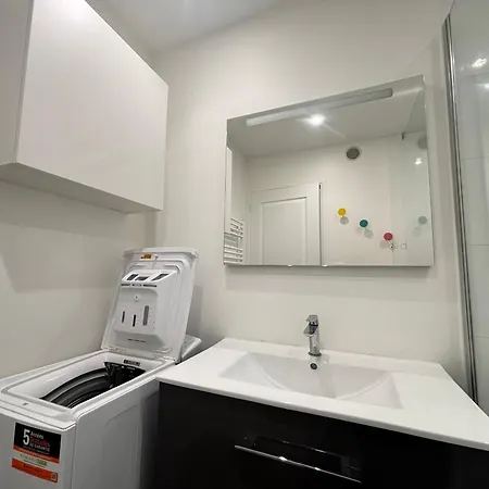 Moderne Centre-ville, Proche Plage, 5 Couchages, Parking Prive - Fr-1-197-555 דירה *