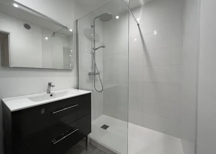 Moderne Centre-ville, Proche Plage, 5 Couchages, Parking Privé - Fr-1-197-555 *